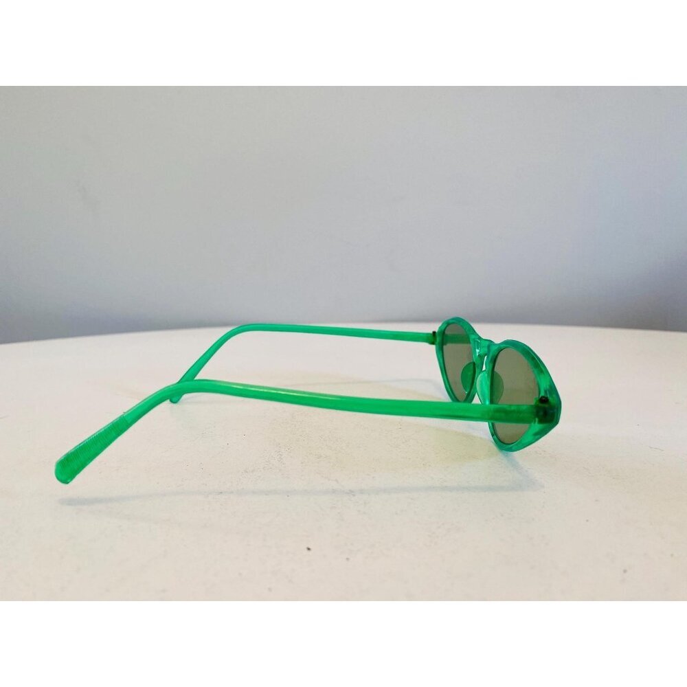 Vintage Cat Eye Sunglasses, Protex Deadstock 1950s/1960s Sunglasses, Green Frame - Picture 6 of 10